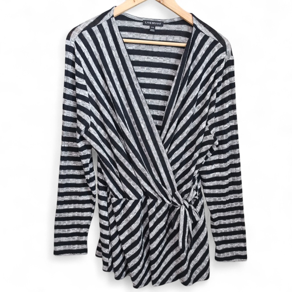 Lane Bryant Top Womens Plus 14/16 Gray Knit‎ Striped Surplice Neck Long Sleeve